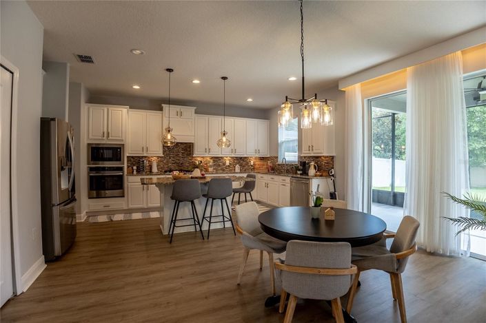 Image No.18-4 Bed House for sale