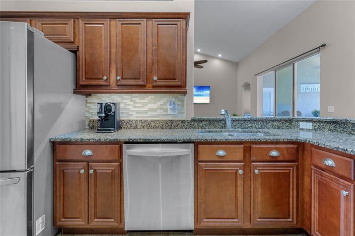 Image No.10-4 Bed House for sale