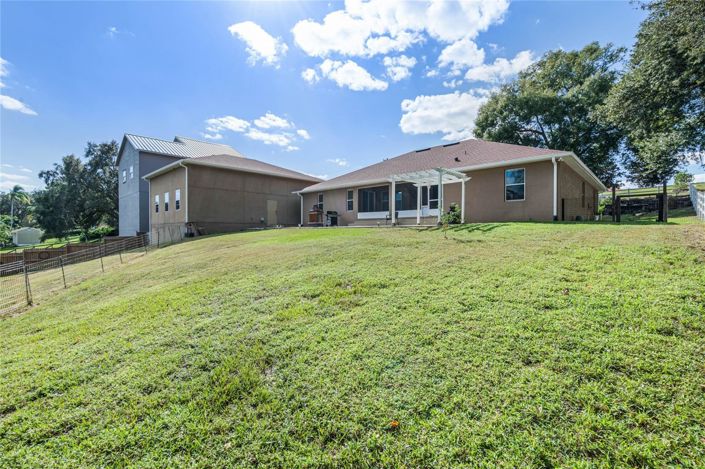 Image No.32-4 Bed House for sale