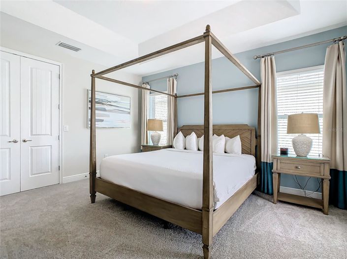 Image No.28-6 Bed House for sale