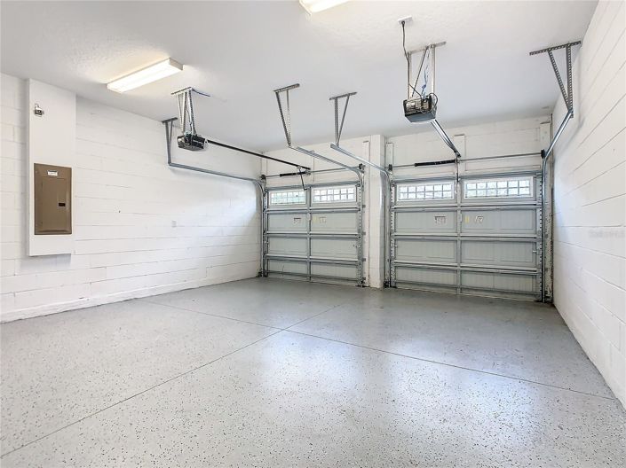 Image No.36-6 Bed House for sale