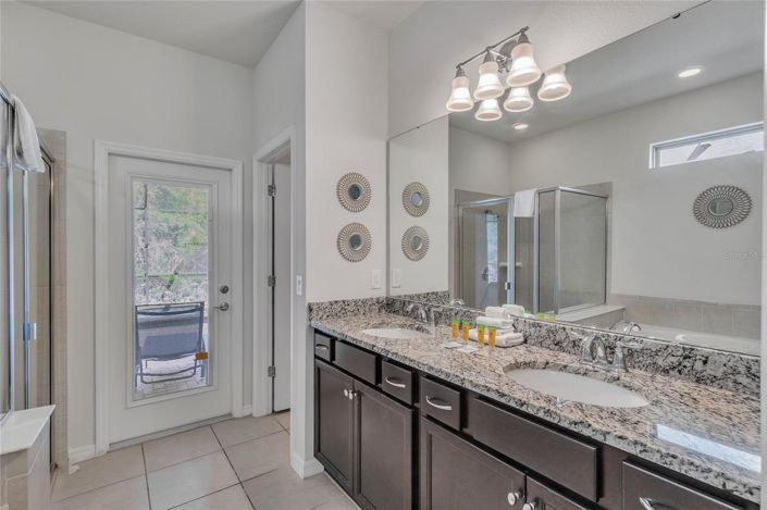 Image No.16-8 Bed House for sale