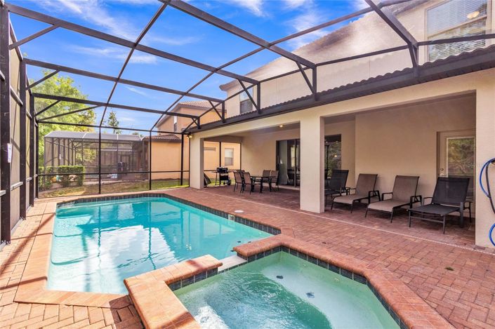 Image No.4-8 Bed House for sale