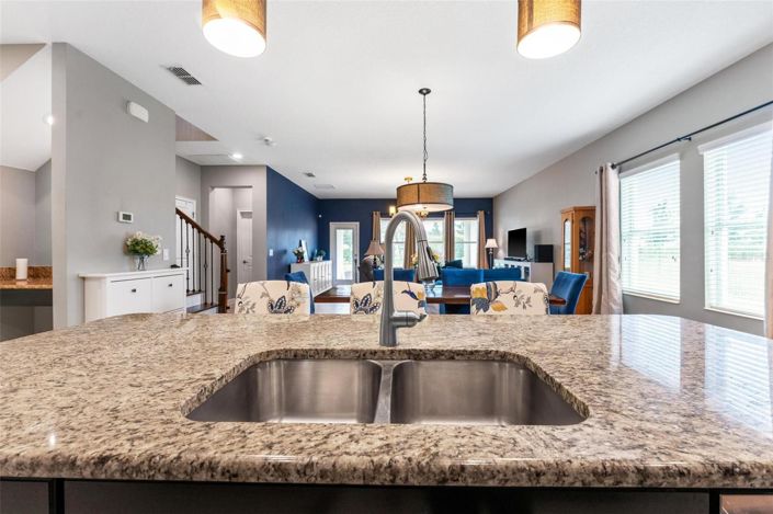 Image No.16-5 Bed House for sale