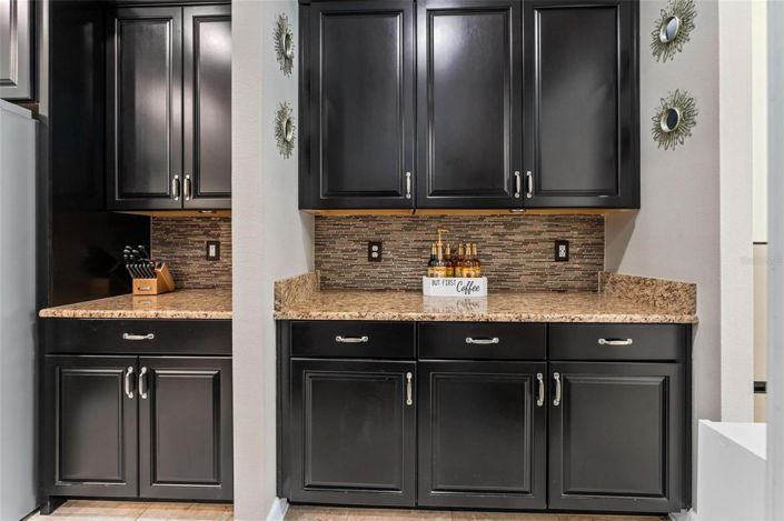 Image No.18-5 Bed House for sale