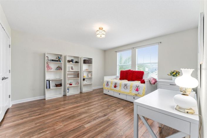 Image No.35-5 Bed House for sale