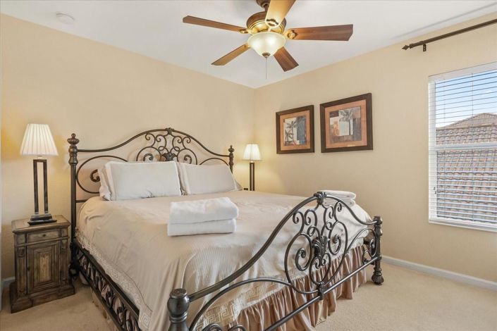 Image No.27-6 Bed House for sale