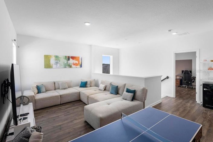 Image No.26-5 Bed House for sale