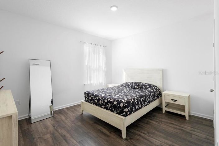 Image No.30-5 Bed House for sale