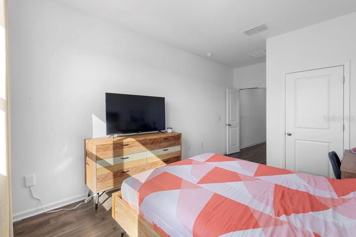 Image No.35-5 Bed House for sale