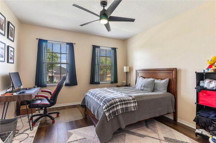 Image No.17-4 Bed House for sale