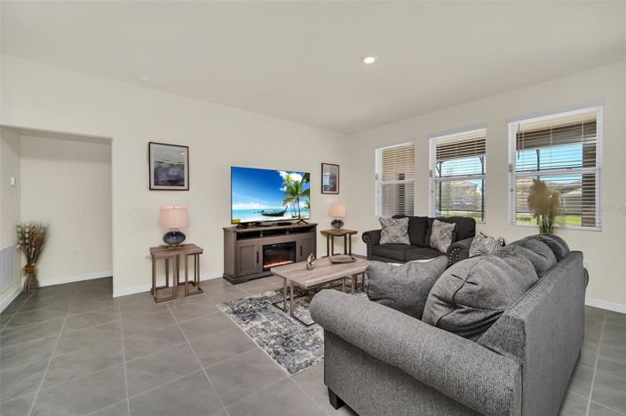 Image No.10-7 Bed House for sale