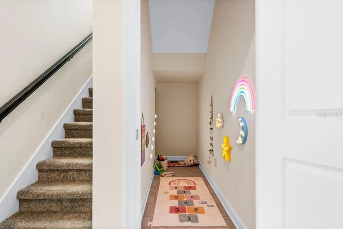 Image No.12-6 Bed House for sale