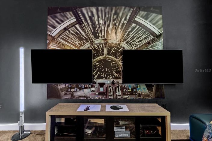 Image No.18-6 Bed House for sale