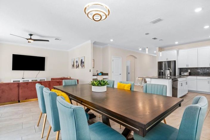 Image No.7-6 Bed House for sale