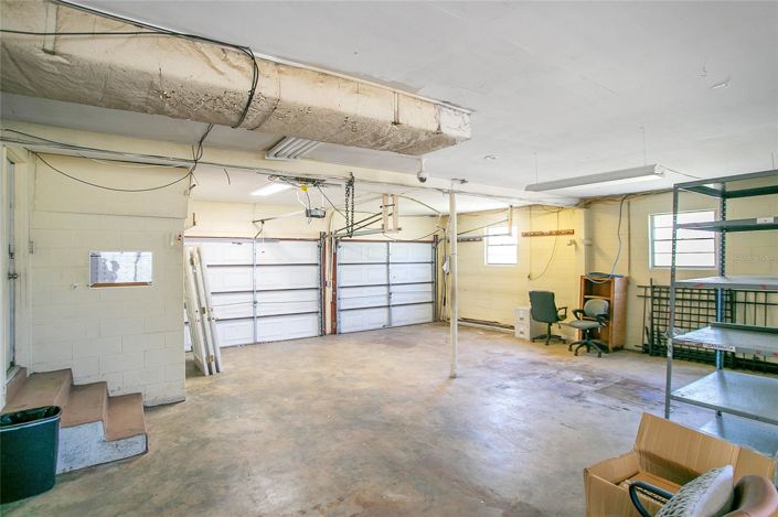 Image No.27-7 Bed House for sale