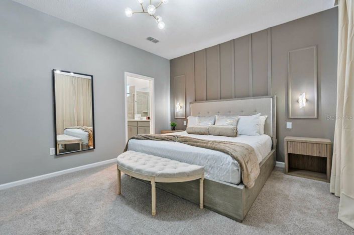 Image No.17-6 Bed Townhouse for sale