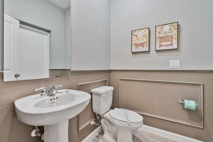 Image No.9-6 Bed Townhouse for sale