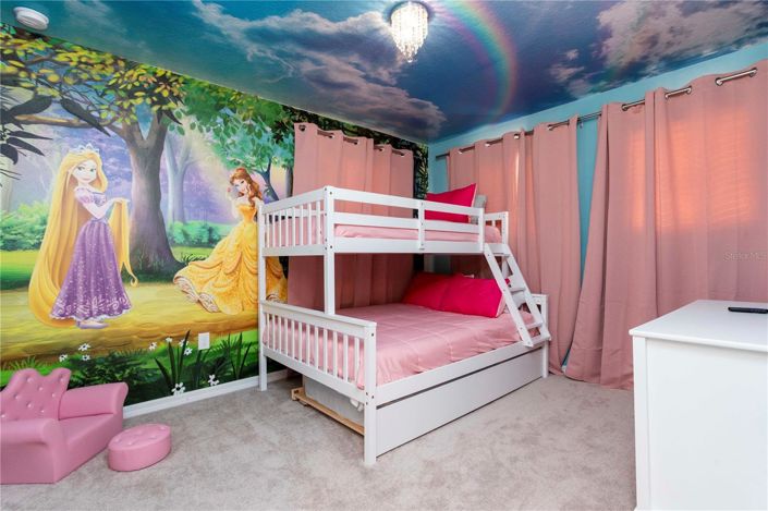 Image No.35-5 Bed House for sale