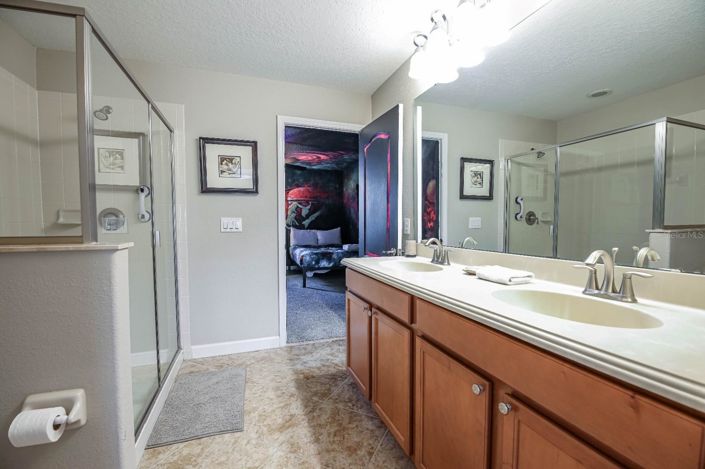 Image No.17-7 Bed House for sale