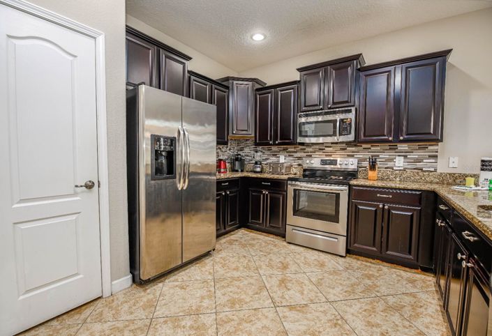 Image No.8-7 Bed House for sale