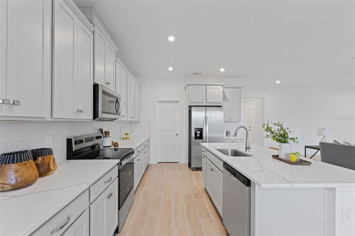 Image No.8-4 Bed House for sale