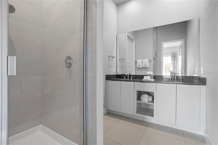 Image No.19-4 Bed Apartment for sale