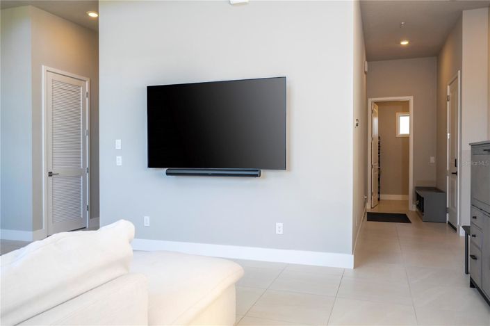 Image No.14-5 Bed Apartment for sale