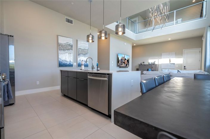 Image No.19-5 Bed Apartment for sale