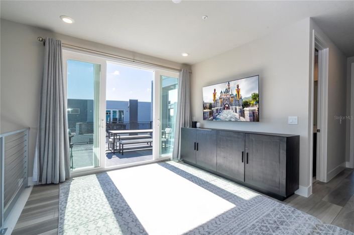 Image No.53-5 Bed Apartment for sale