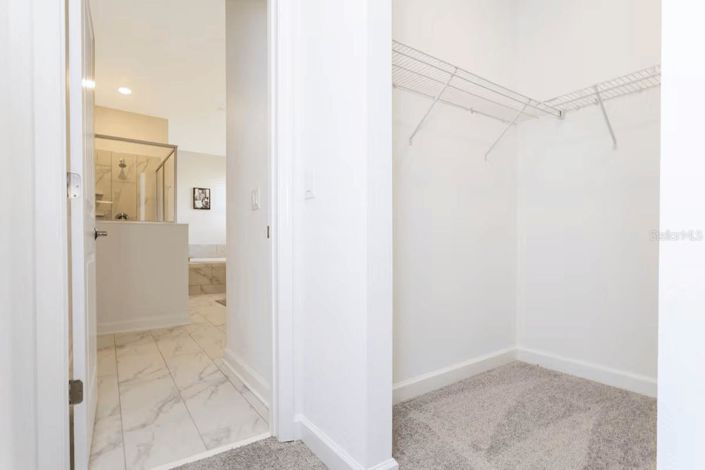 Image No.22-6 Bed House for sale