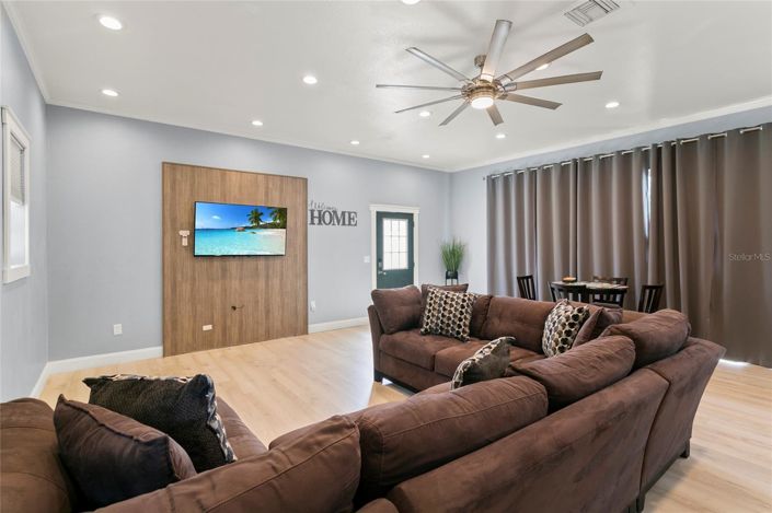 Image No.45-4 Bed House for sale