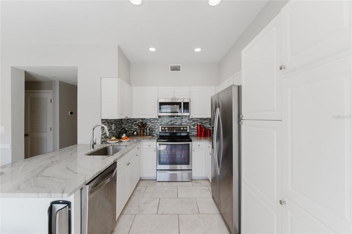 Image No.22-3 Bed Townhouse for sale