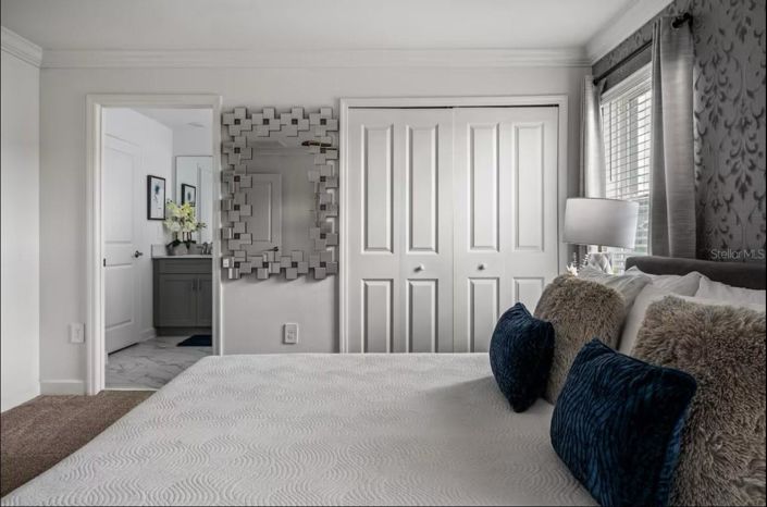 Image No.13-5 Bed Townhouse for sale