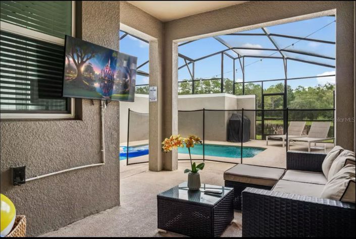 Image No.18-5 Bed Townhouse for sale