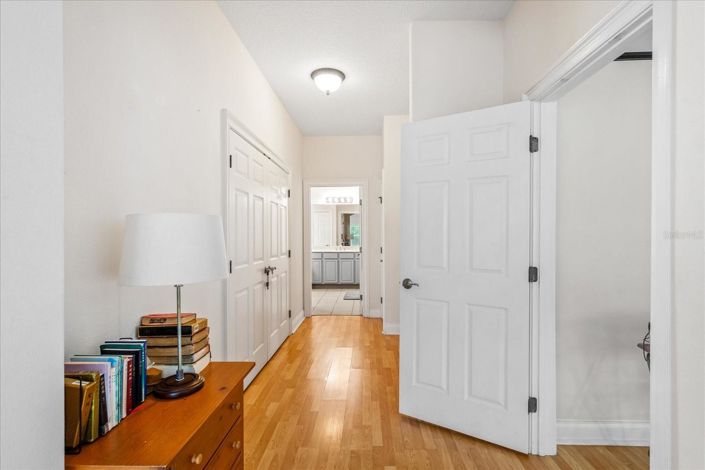 Image No.19-4 Bed House for sale