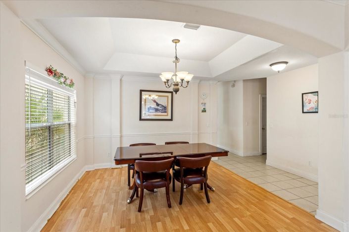 Image No.6-4 Bed House for sale