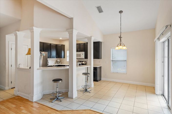 Image No.9-4 Bed House for sale