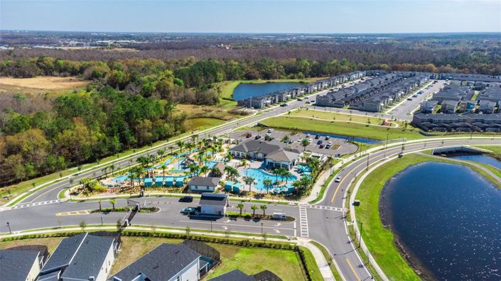 Image No.42-5 Bed Townhouse for sale