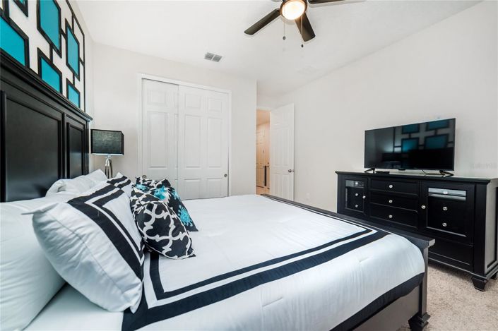 Image No.15-5 Bed House for sale