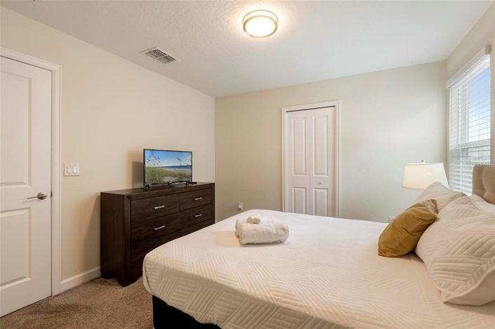 Image No.30-6 Bed House for sale