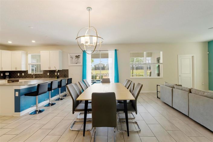 Image No.4-6 Bed House for sale