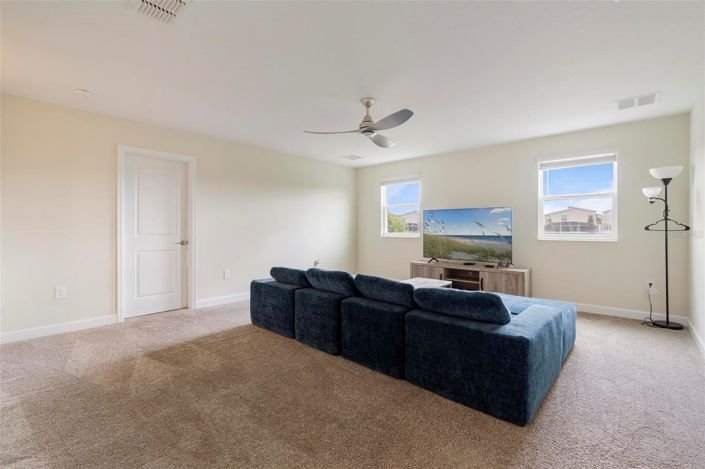 Image No.9-6 Bed House for sale