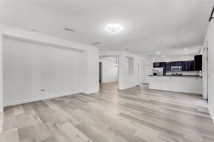 Image No.18-4 Bed House for sale