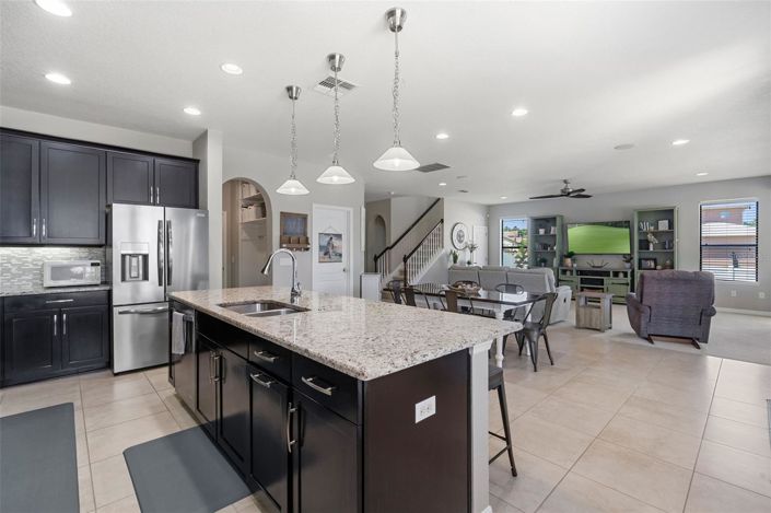 Image No.17-4 Bed House for sale