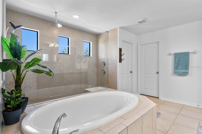 Image No.37-4 Bed House for sale