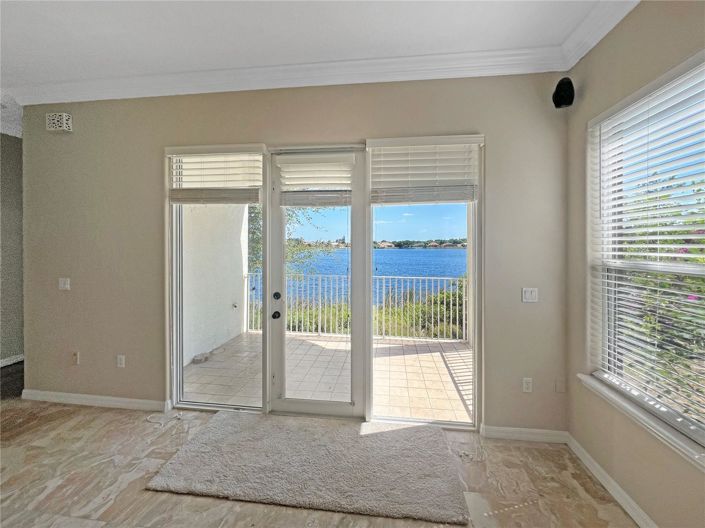 Image No.28-3 Bed Townhouse for sale