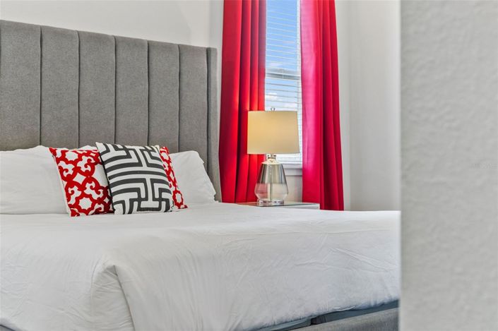 Image No.14-5 Bed House for sale