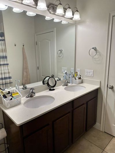 Image No.27-5 Bed House for sale