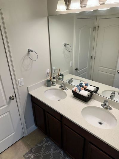 Image No.35-5 Bed House for sale